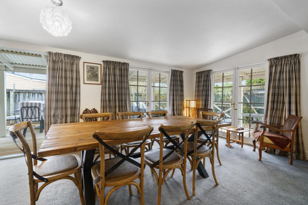 Pendreigh Cottage - Martinborough Holiday Home Bagian luar foto