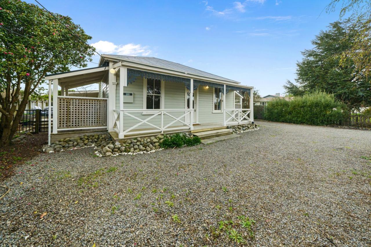 Pendreigh Cottage - Martinborough Holiday Home Bagian luar foto
